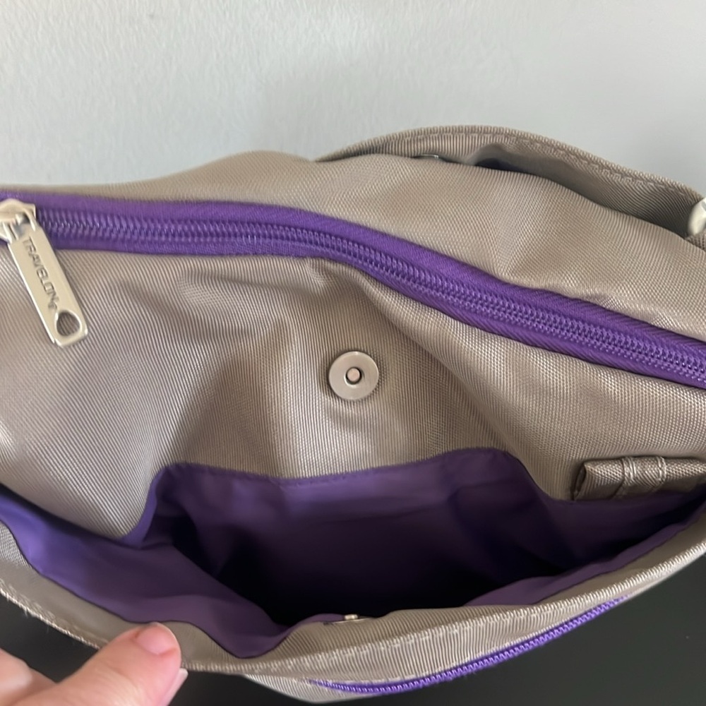 Travelon Anti Theft Crossbody Nylon gray with purple detail